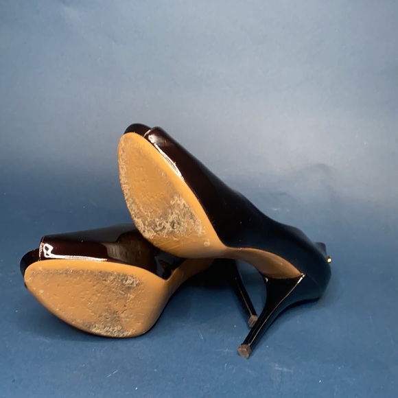 Louis Vuitton Heels - Picture 3 of 3